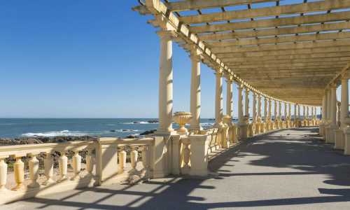 Wo man in Porto in der Nähe des Strandes übernachten kann